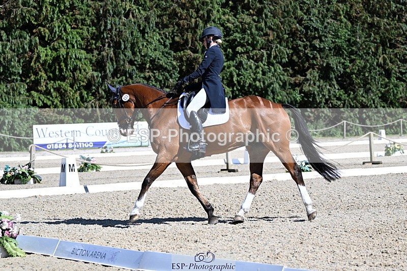 250522A-162507-04954 - C-233-Abbie.Burbidge-FEELING.FANTASTIC