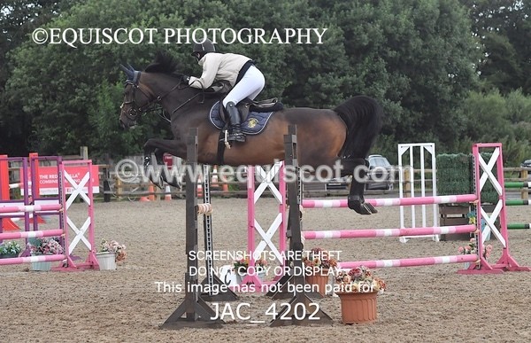 JAC_4202 - CLASS 6 Senior Newcomers/ 1.10m Open