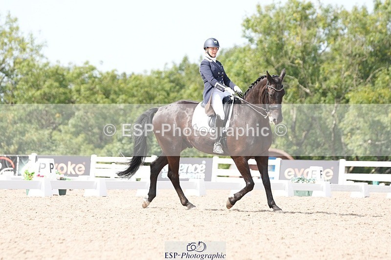 250815-151130-01974 - 017-elaine.scottFlorava