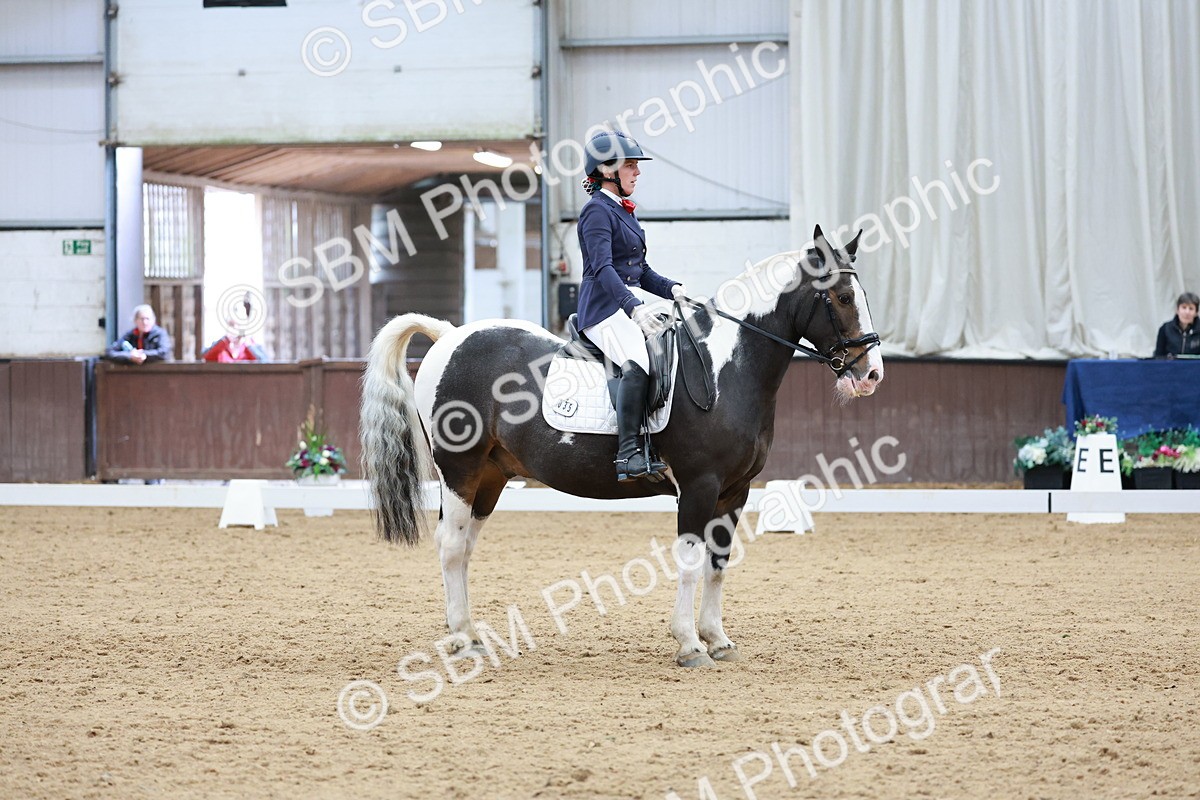 SBM_009806 - Class 6b - Novice 6 - 12.40-13.43