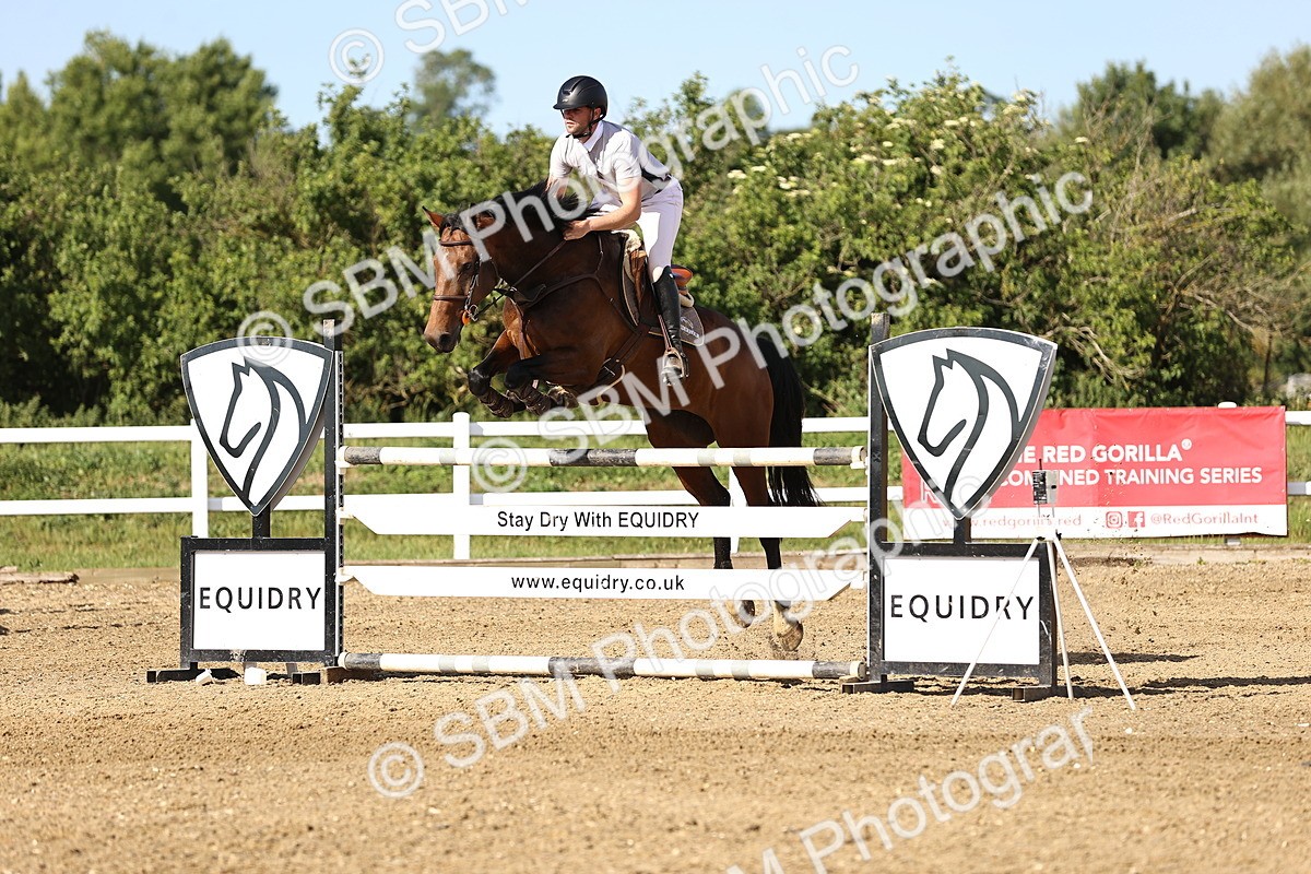 SBM_003114 - Class 5 - Senior Foxhunter - 1.20m