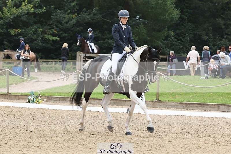 240810-113950-02930 - 189-Emma.Jenkinson-Fleur.C