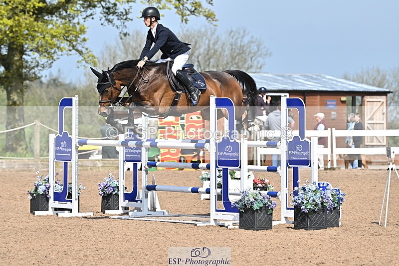 240509A-103319-00908 - Cls 8 Foxhunter