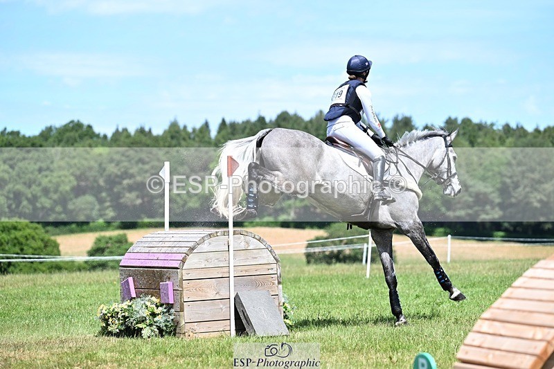 260530A-131316-14977 - C-319-Lizzie.Baugh