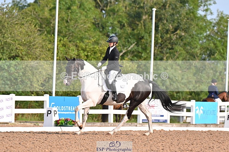 240817A-091103-06531 - 109-Michelle.Head-Alvescot.Winning.Mood