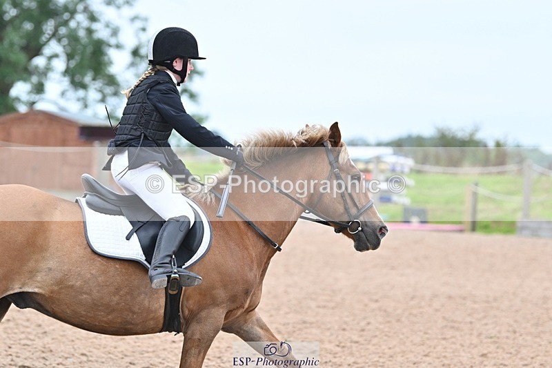 240813-183216-00679 - Classes 5 A&B & 6 80cm