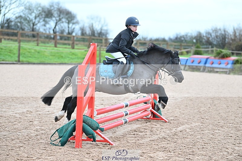 231203A-091238-00104 - Cls 11 Clear Round