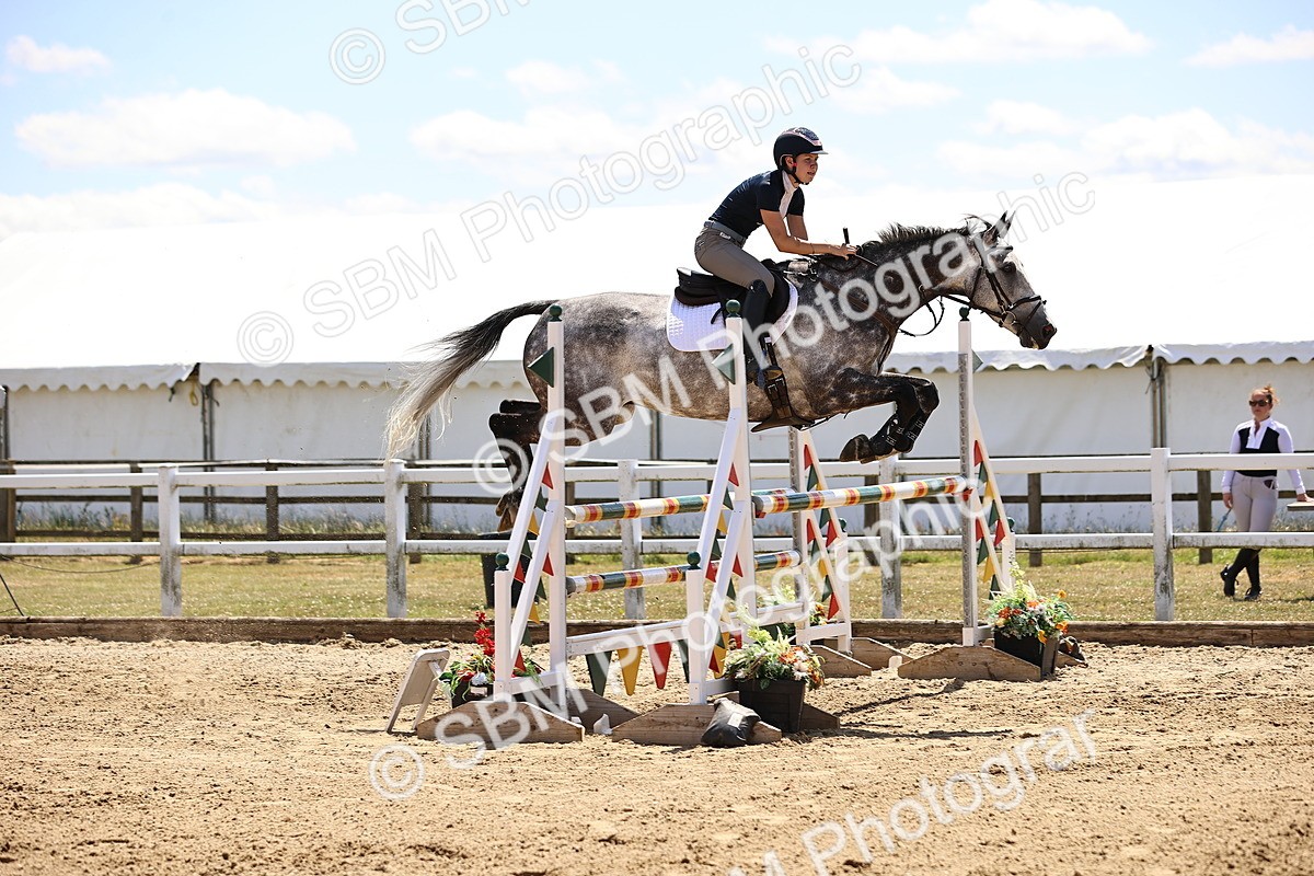 SBM_014414 - Class 15 - Senior Newcomers - 1.10m Open