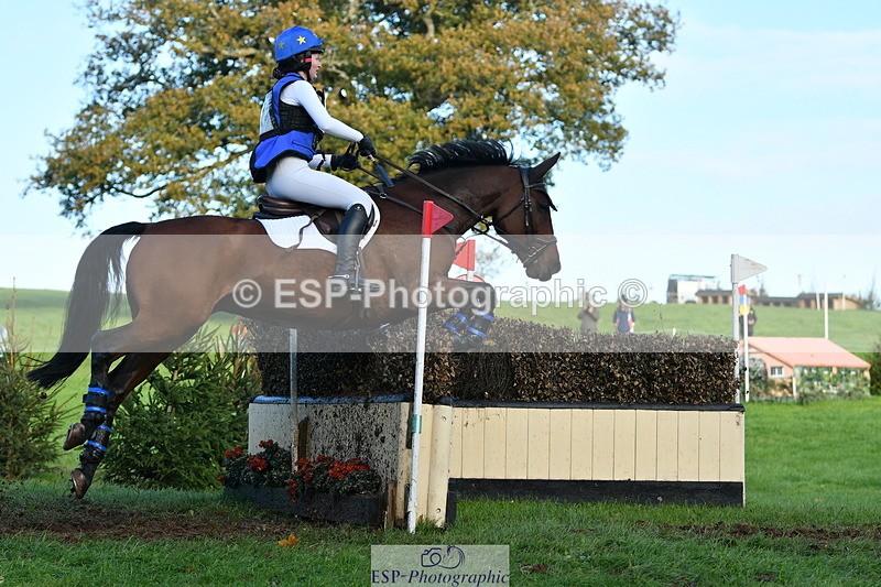 251025A-160131-21969 - G-516-Zara.Bucknell