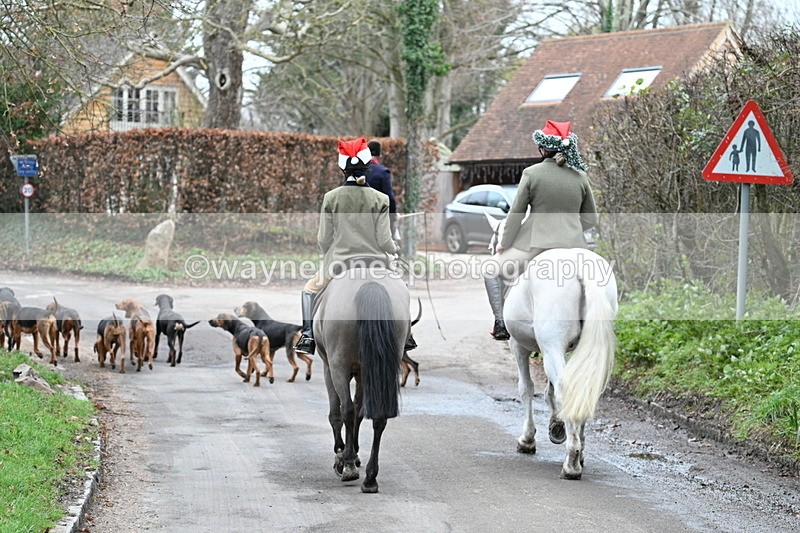WJ7_1064 - Pub Corner