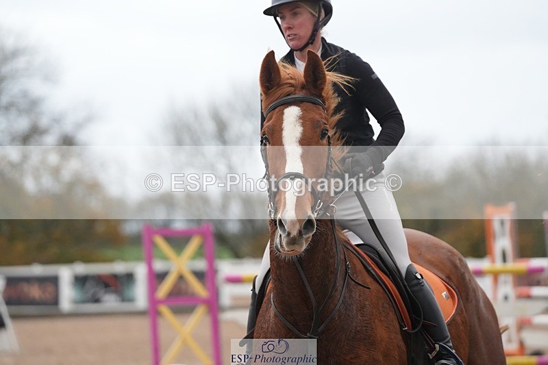 251107-130349-01056 - Cls 6 Foxhunter and 1.20m Open