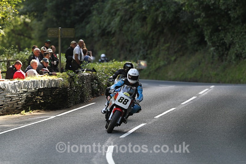 FOM_1269 - Classic TT Lap of honour