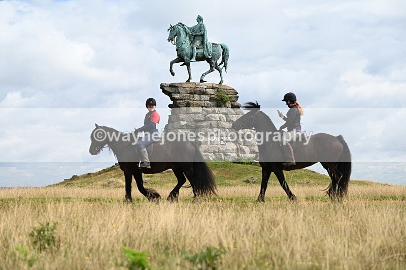 DSC_4117 - Time at Statue 09:50 to 11:09