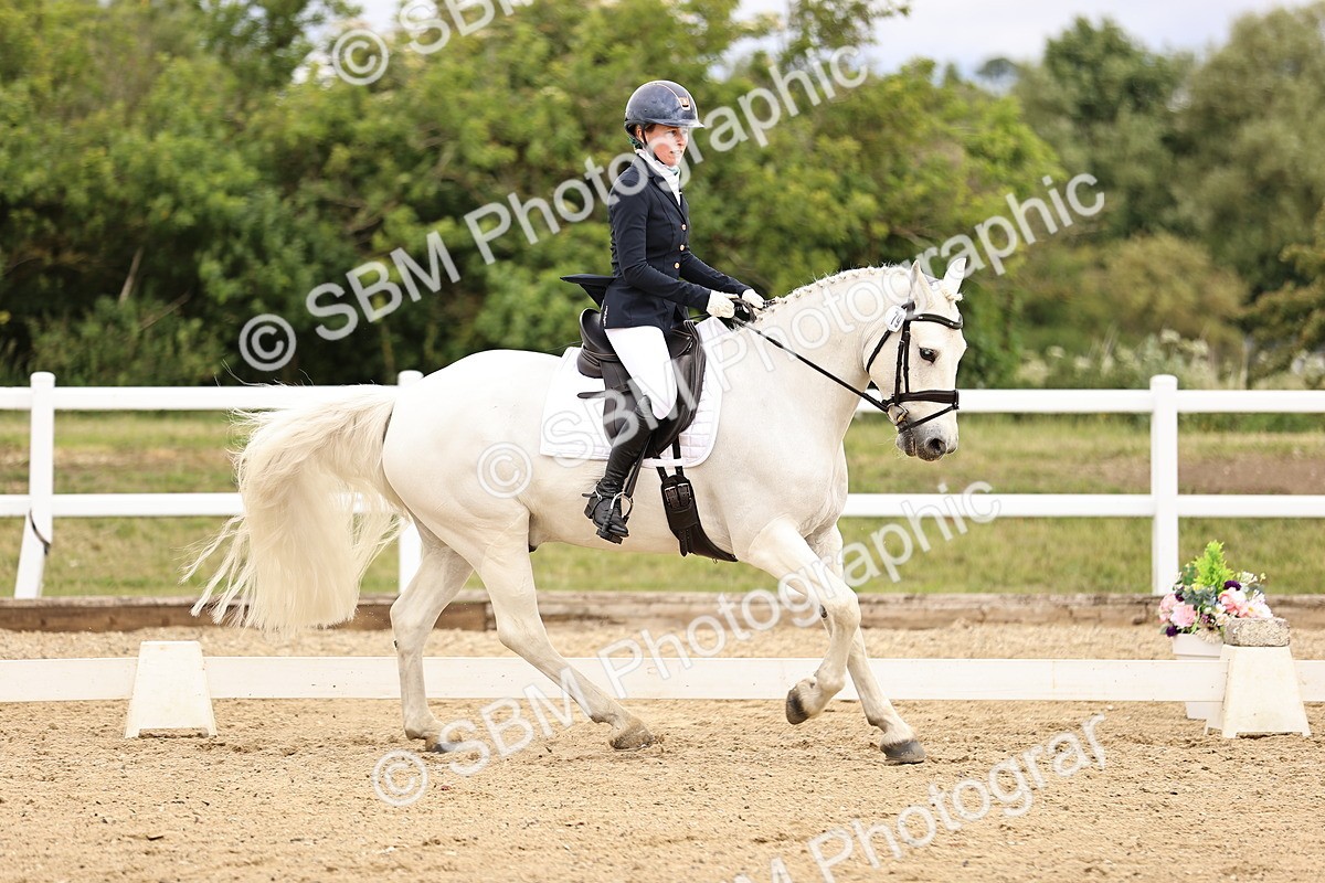 SBM_002876 - Class 2 - Novice 4 - 12.00-13.10
