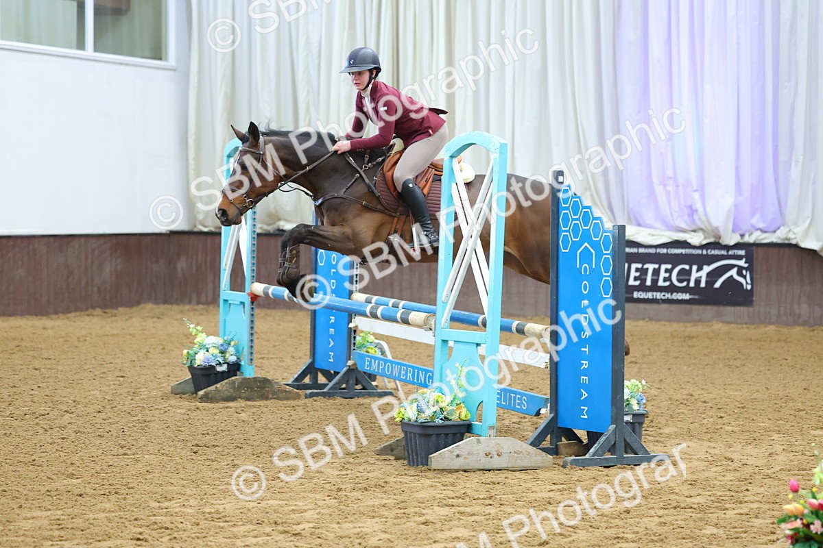 SBM_009842 - Class 21 - Nupafeed Supplements Senior Discovery/ 1m Open - First Round (1.00m)