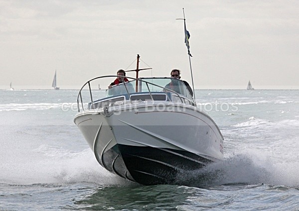 091017 LE SCARRON IMG_3173 - Motorboats - Open
