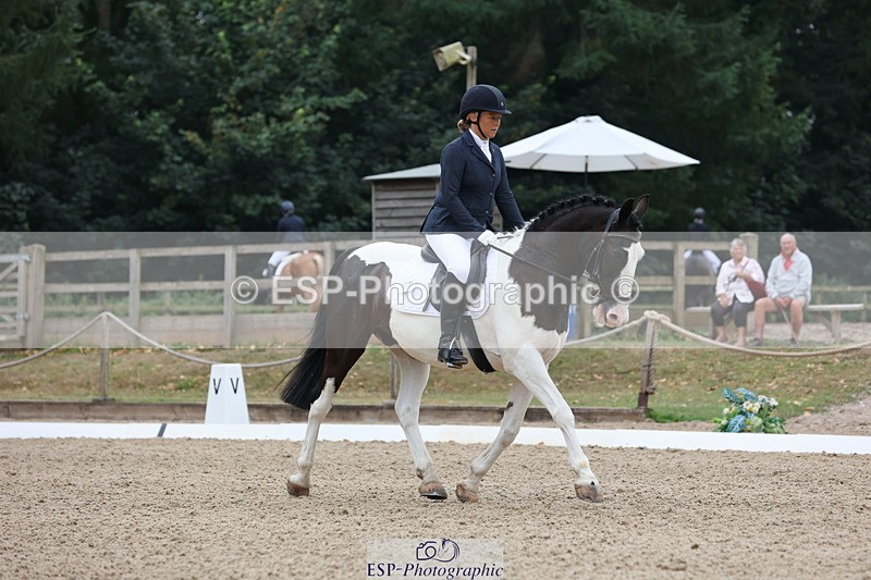 250718A-103219-00601 - 052-Lisa.Batty-George.XIV