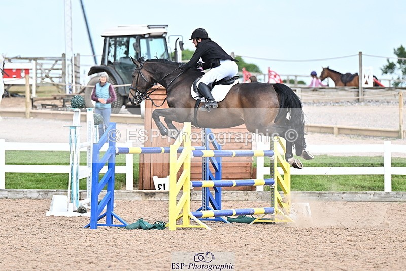 240605A-160254-01024 - Cls 5 Foxhunter and 1.20m Open