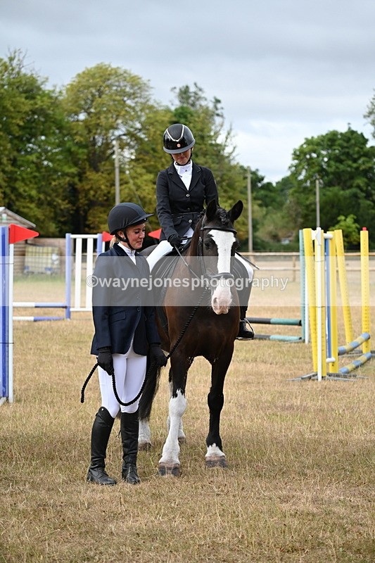 WJ6_7615 - Class 9 Tack and Turnout