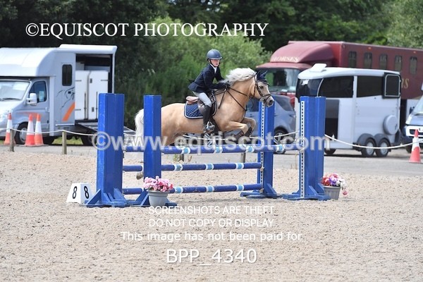 BPP_4340 - CLASS 19 SUN Springboard 128cm/ 138cm Restricted Handicap