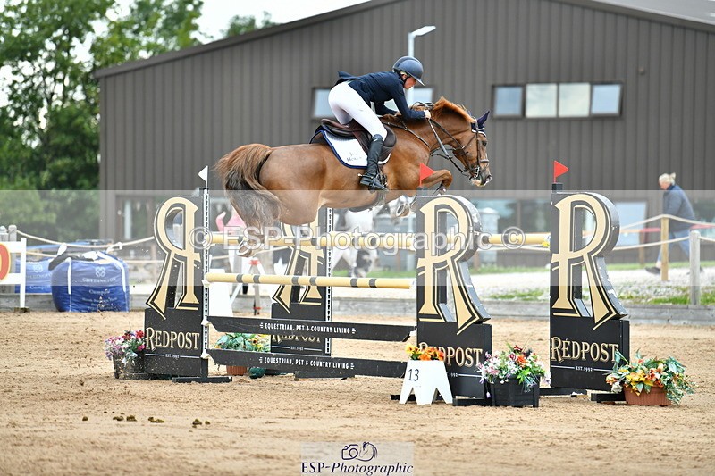 230720A-155109-04067 - Cls 9, 2 Star Big 1.40m Start to break