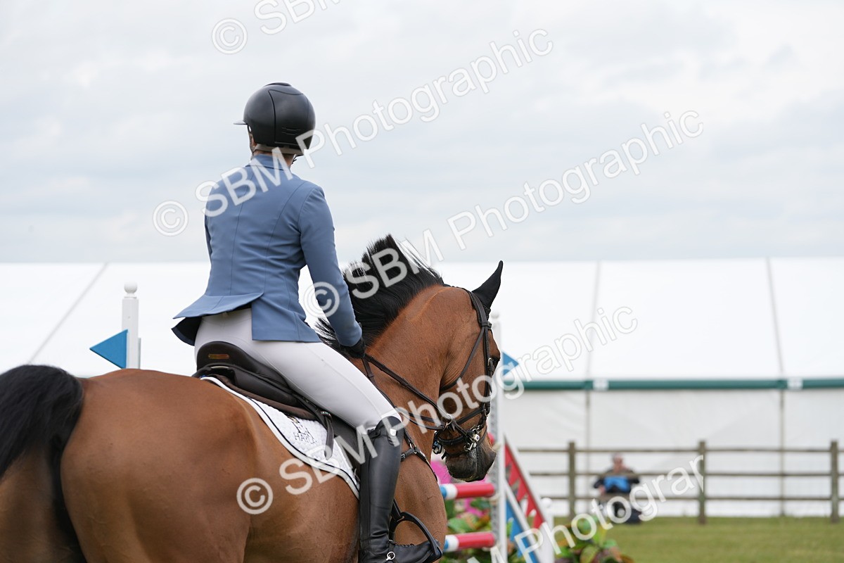 SBM_06609 - Class 202 - National 1.40m Open