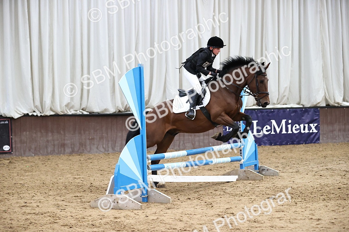 SBM_001818 - Class 5 - Henlow Veterinary Hospital 70cm