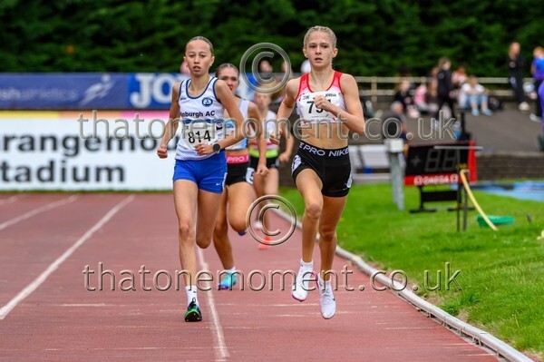 Age26 SUN-921901 - Track Female Set One