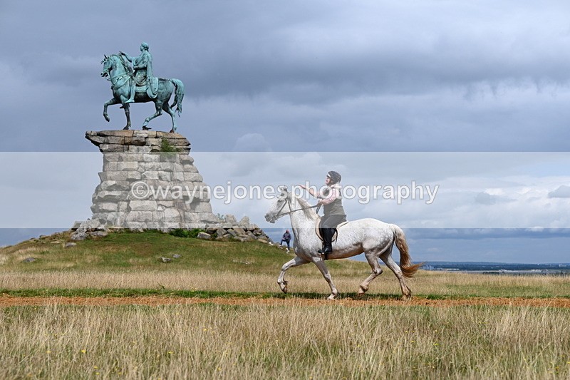 DSC_7975 - Time at Statue 13:16 to 13:52