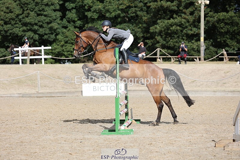 250829A-103940-01181 - Cls 7 British Novice and 90cm