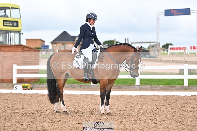 240817A-165154-10621 - 267-Jane.Hendy-Cefnbangor.Rob.Roy