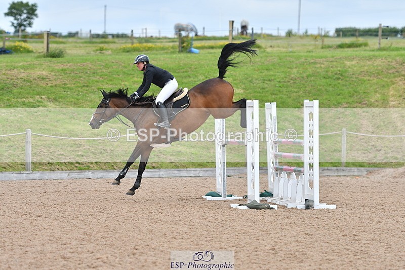 240609A-141619-06090 - Cls 19 Snr Foxhunter and 1.20m Open