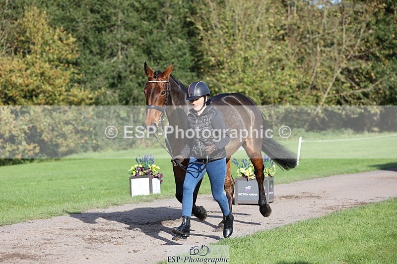 241027-101401-15758 - 509-Tichy.Sanders-SPARHANGER.VELVET