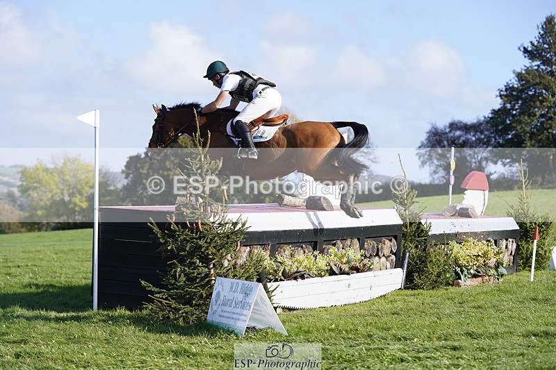 241025-144112-08972 - 233-Padraig.Mccarthy-LADY.OPHELIA
