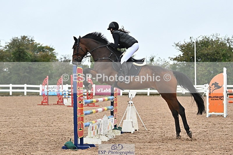 240925A-124358-00667 - Cls 3 Snr 1.05m Open