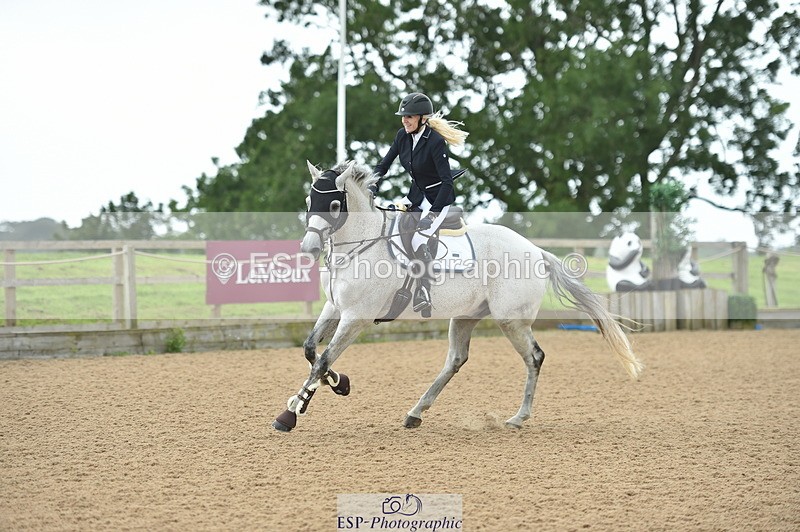 230819A-130358-00585 - Cls 42+43 Club and Schools 70cm