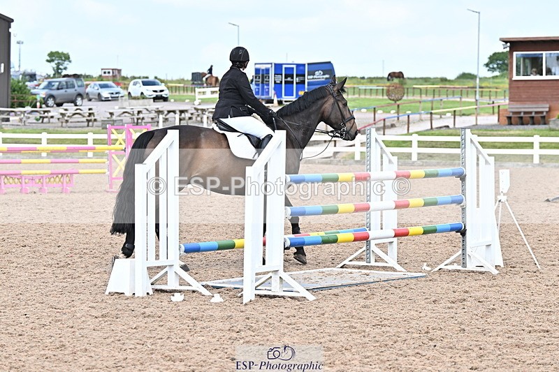 240605A-160148-01016 - Cls 5 Foxhunter and 1.20m Open