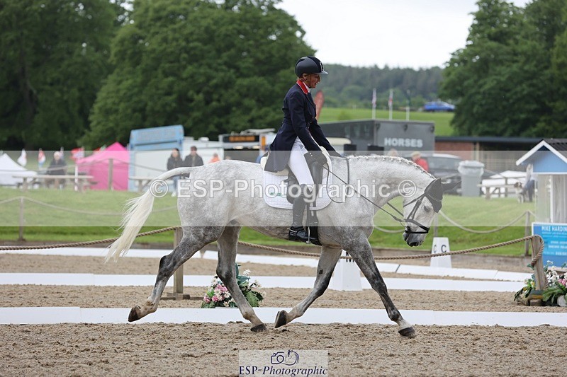 240523-094240-03194 - 208-KING_LOUIS-Mary_King