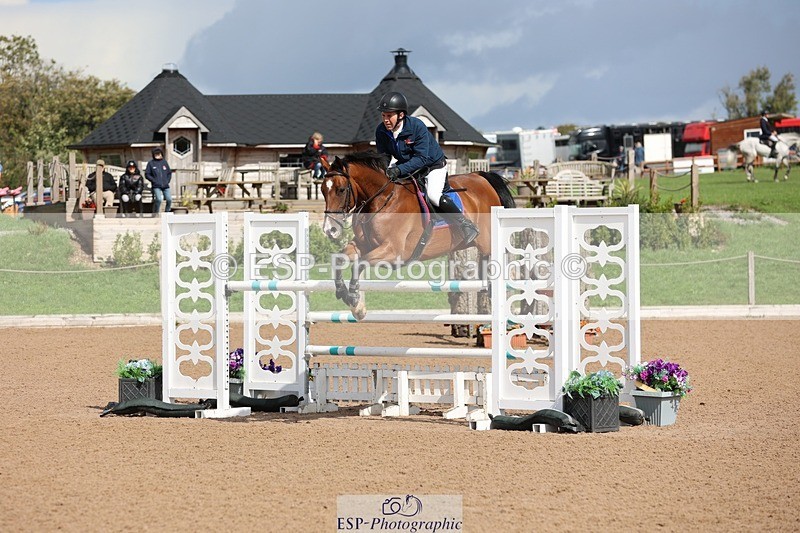 250911-121858-01408 - Cls 3 Snr Foxhunter