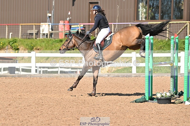 240419A-161143-08814 - Cls 14, 1 Star Bronze Tour 1.10m