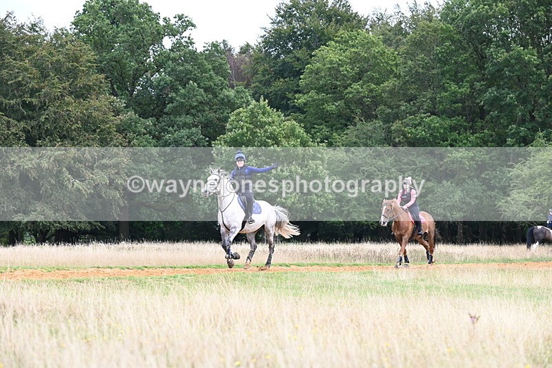 DSC_6771 - Time at Statue 12:45 to 13:15