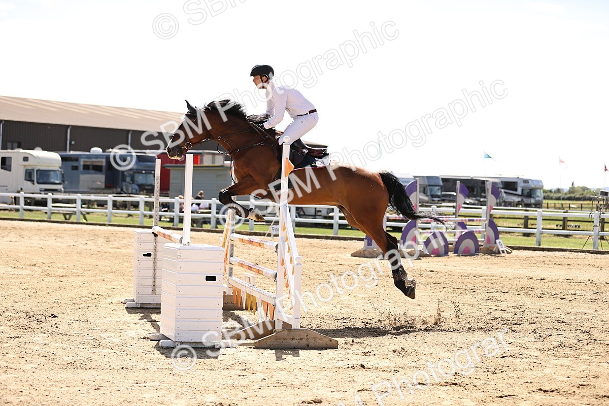 SBM_008092 - Class 10 - Senior 1.05m Open