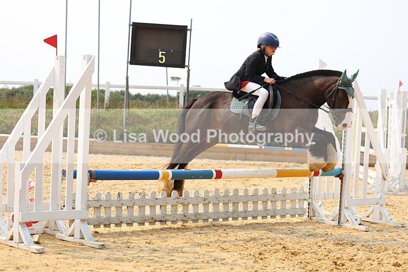 3E7A2932 - Class 11: Junior 70cm