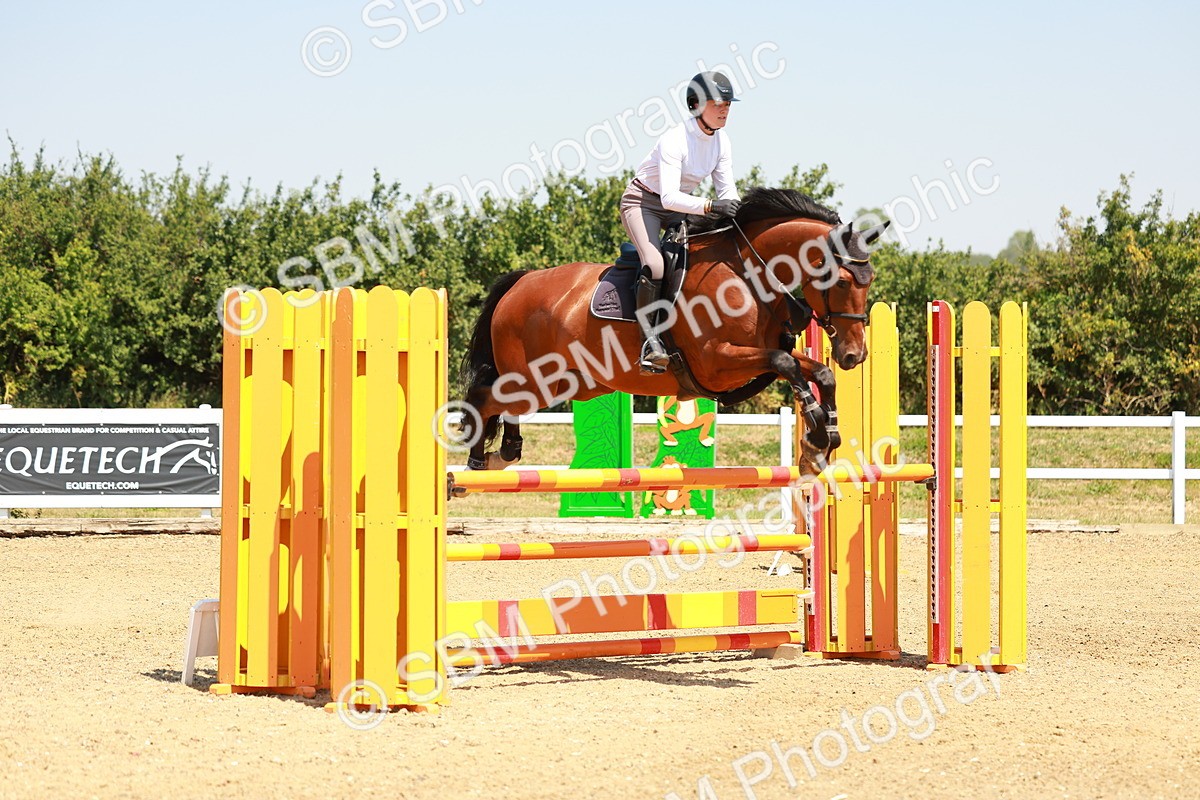 SBM_001567 - Class 4 - Senior Newcomers - 1.10m