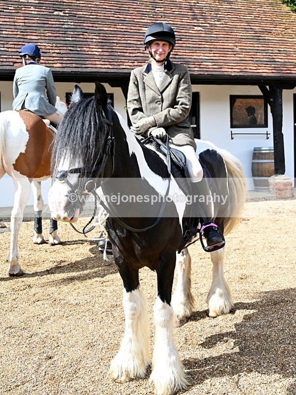 WJ7_7085-001 - Berks & Bucks at Blandy’s Farm 31-08-25