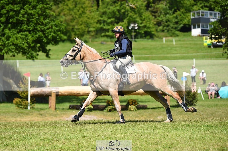 230527-144342-10186 - 356-THE_DUMB_BLONDE-Kat_Raybould-XC