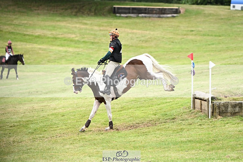 240825X-172722-37527 - 80cm XC 16.30 to 17.30