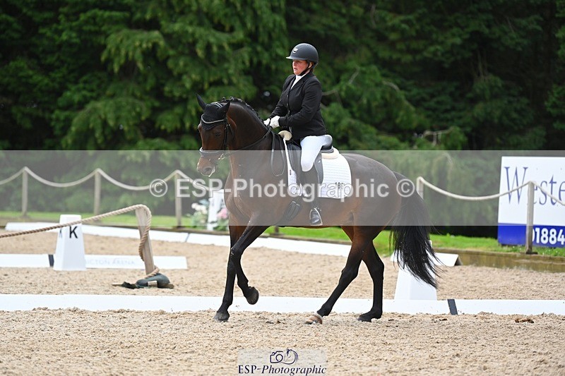 230813-175520-08776 - Cls 14 Medium Silver 16.45 to End