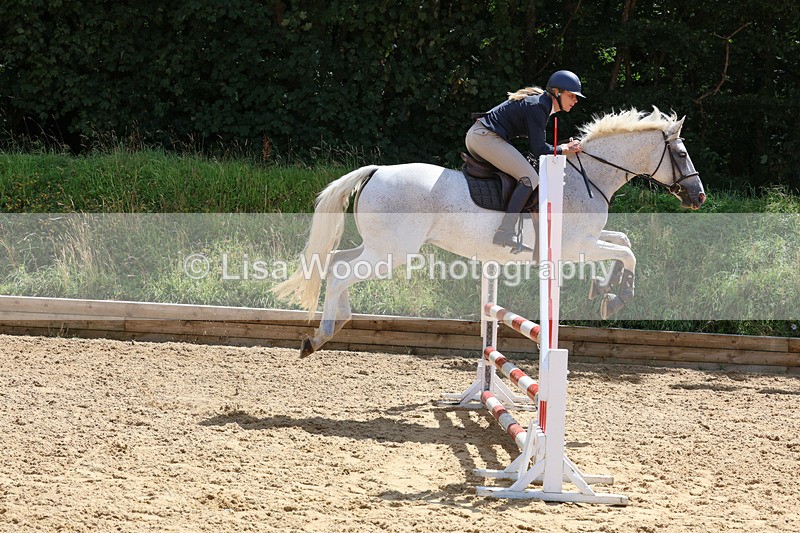 3E7A0346 - Class 9: Senior British Novice/90cm open