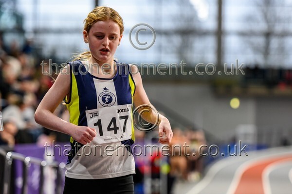 AgeInd25SAT-919336 - Track Female Set One